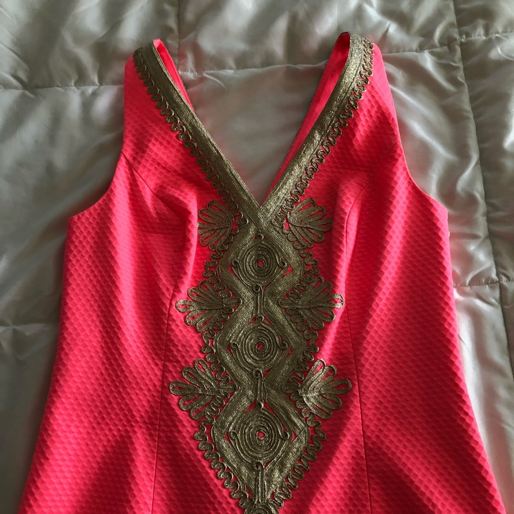 Lilly Pulitzer Size 4 coral and gold dress